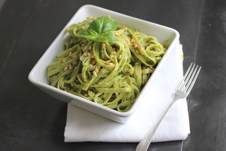 Avocado Pesto Linguine in a bowl.