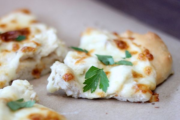 Garlic Chicken Pizza
