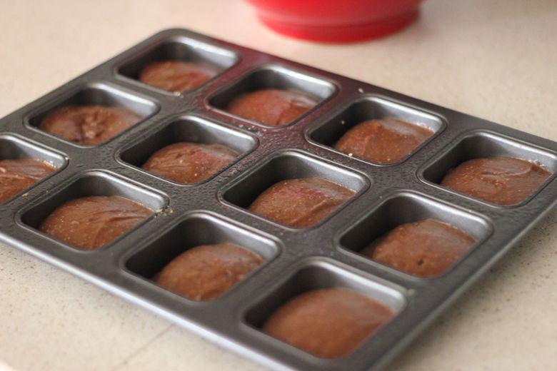 Triple Layer Brownie pan with brownie batter added.  