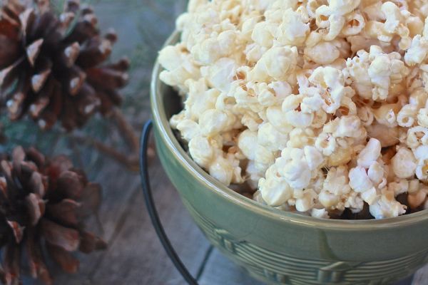 No Bake Caramel Corn