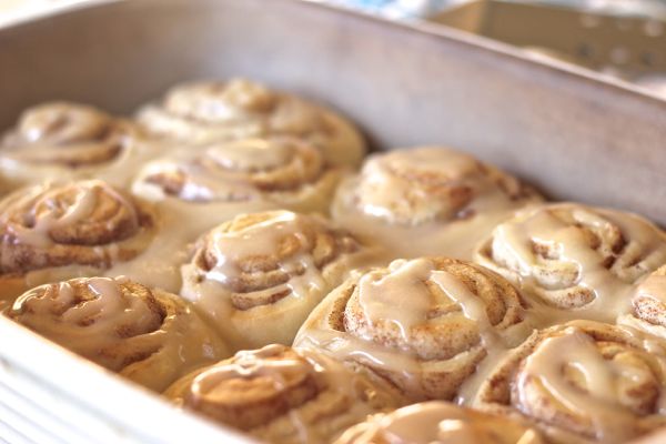 Maple Glazed Cinnamon Rolls - make this dough the night before and wake up to hot, fresh cinnamon rolls covered in sticky, sweet maple glaze