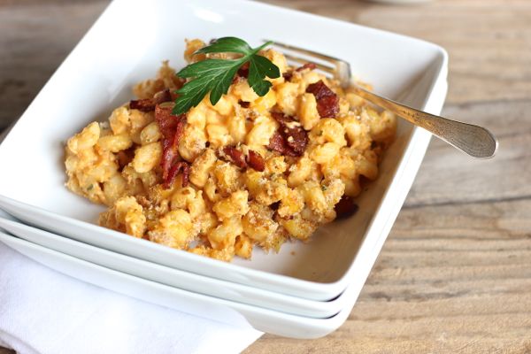 Pumpkin Mac and Cheese With Bacon