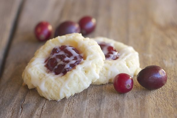 Cranberry Thumbprint Cookies With Almond Glaze | lovelylittlekitchen.com