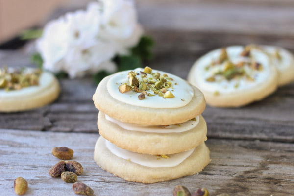 White Chocolate Pistachio Shortbread Cookies | lovelylittlekitchen.com