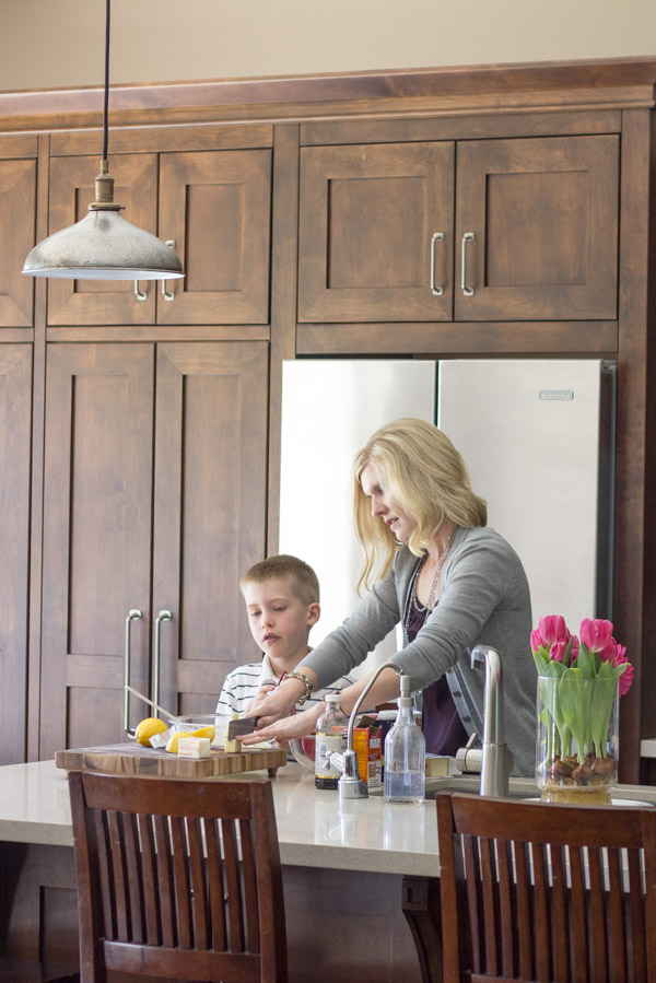 The benefits of inviting your kiddos into the kitchen with you