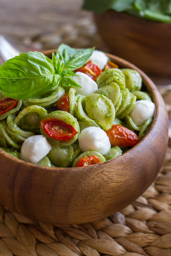 The classic Caprese salad flavor combination of tomato, basil, and mozzarella.