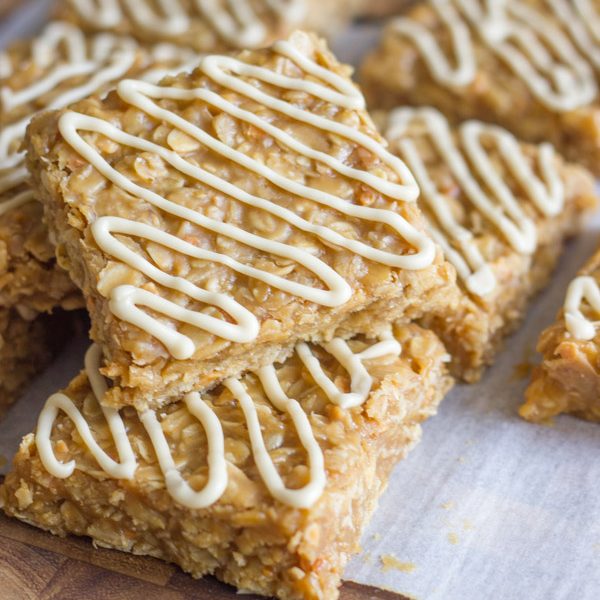 Maple Almond Oat No Bakes - the no bake cookies you loved as a kid with a little makeover for Fall!