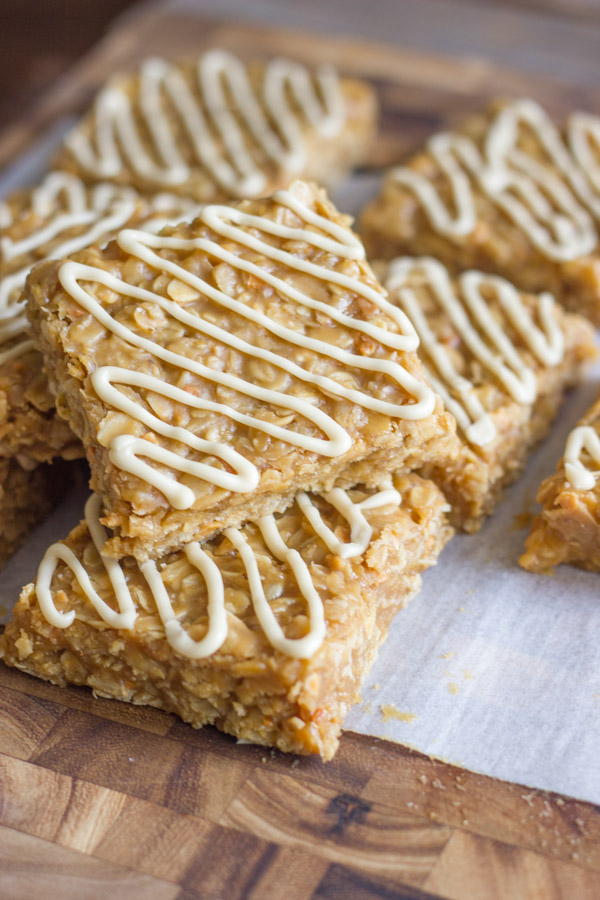 Maple Almond Oat No Bakes - the no bake cookies you loved as a kid with a little makeover for Fall!