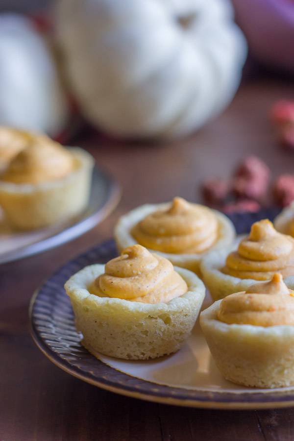 Easy Mini Pumpkin Pie Tarts - If you need a quick and easy last minute dessert idea, I've got you covered.
