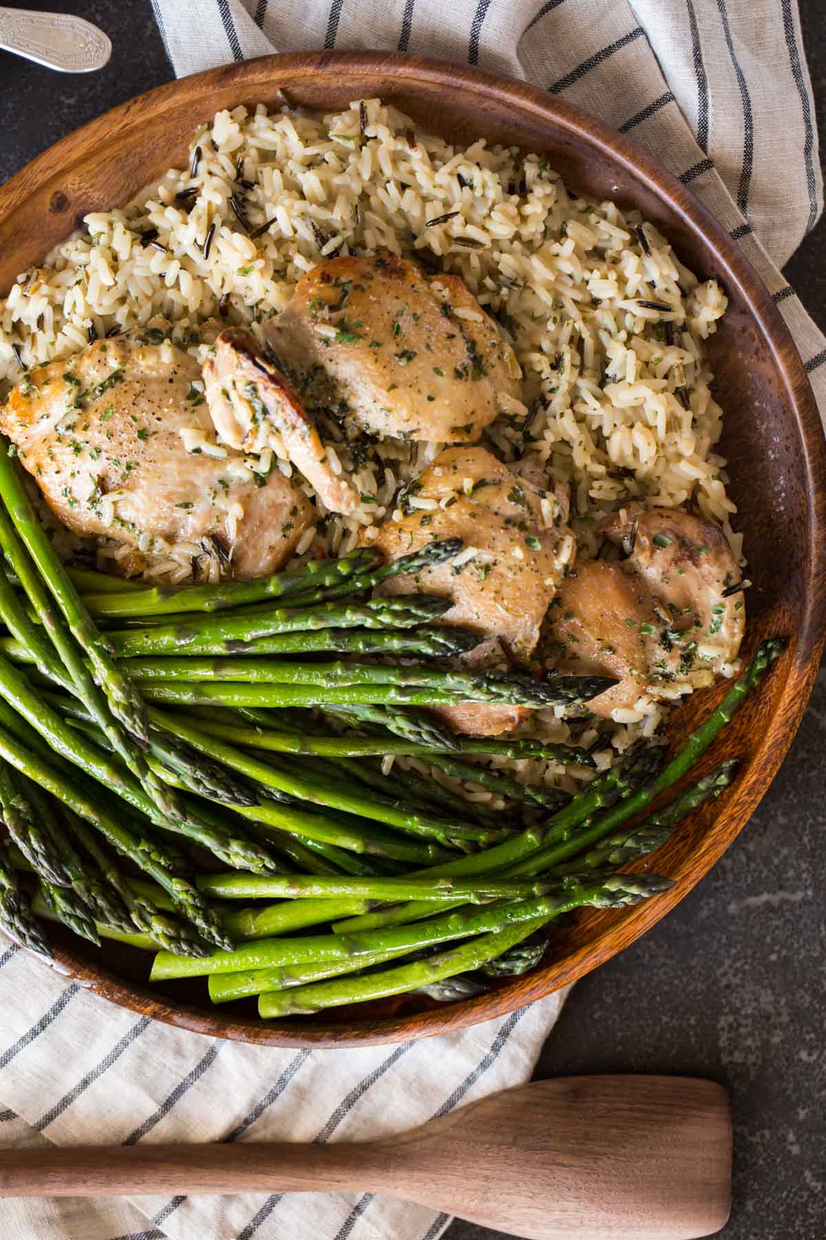 This One Pot Chicken and Rice Dinner cooks all together with minimal prep work, and the result is a delicious, comforting meal!